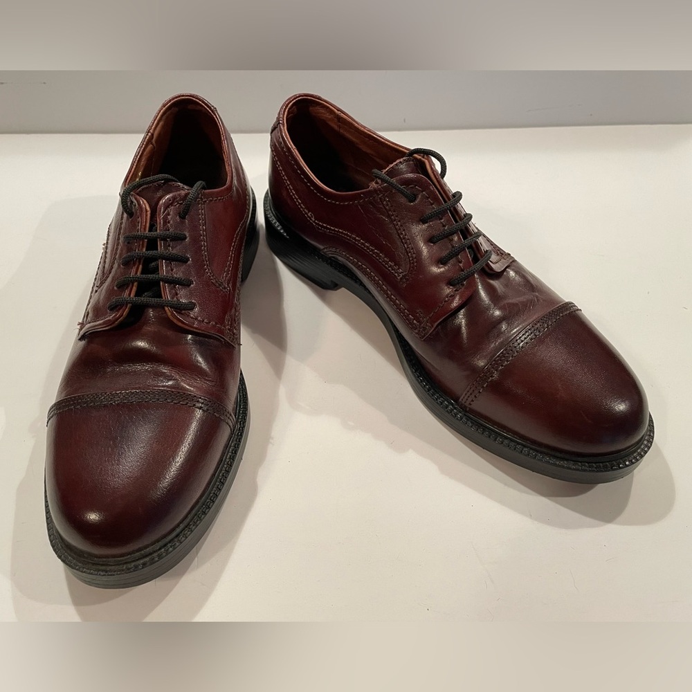 Men’s dress shoes by Transit.